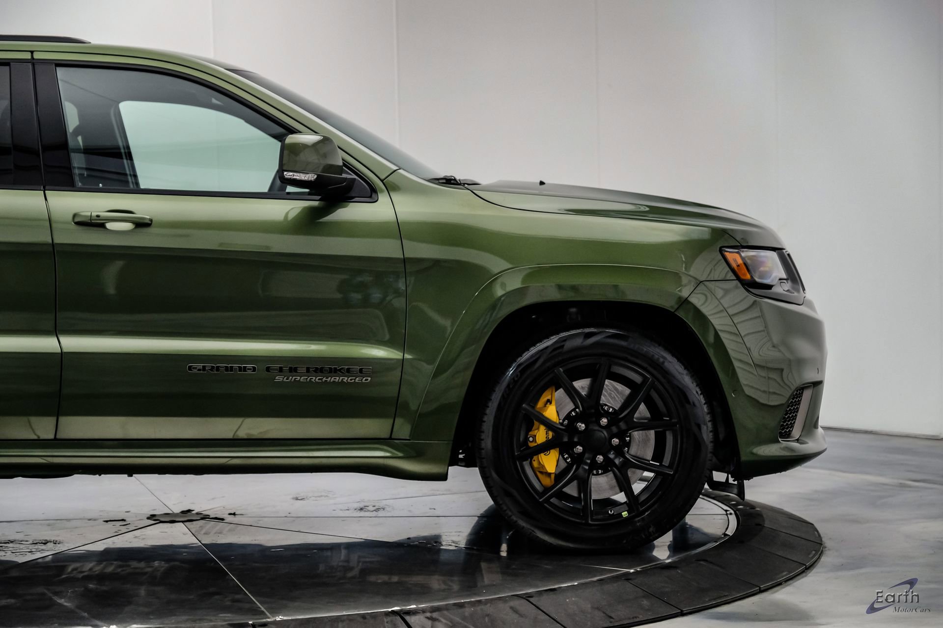 Used 2021 Jeep Grand Cherokee Trackhawk w/ Trailer Tow Group IV image 27