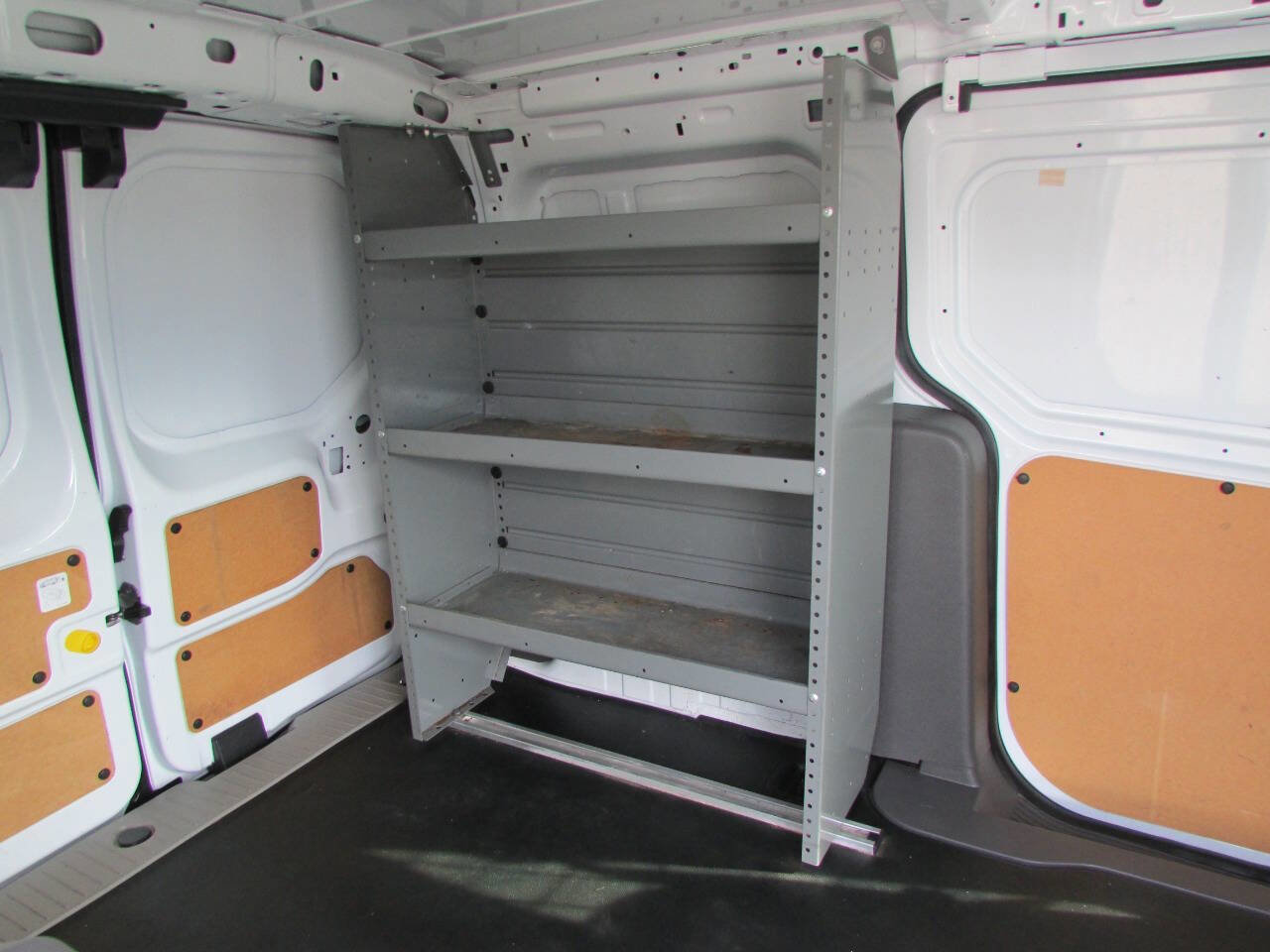 Used 2021 Ford Transit Connect XLT image 23