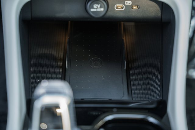 New 2026 Volvo XC40 B5 Plus w/ Protection Package Premier image 25