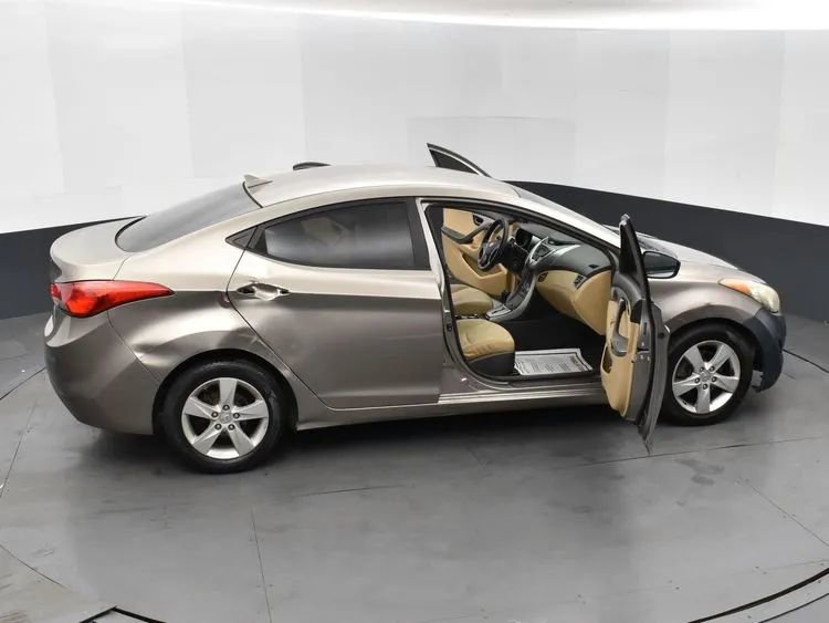 Used 2012 Hyundai Elantra GLS w/ Preferred Pkg 3 FWD image 6