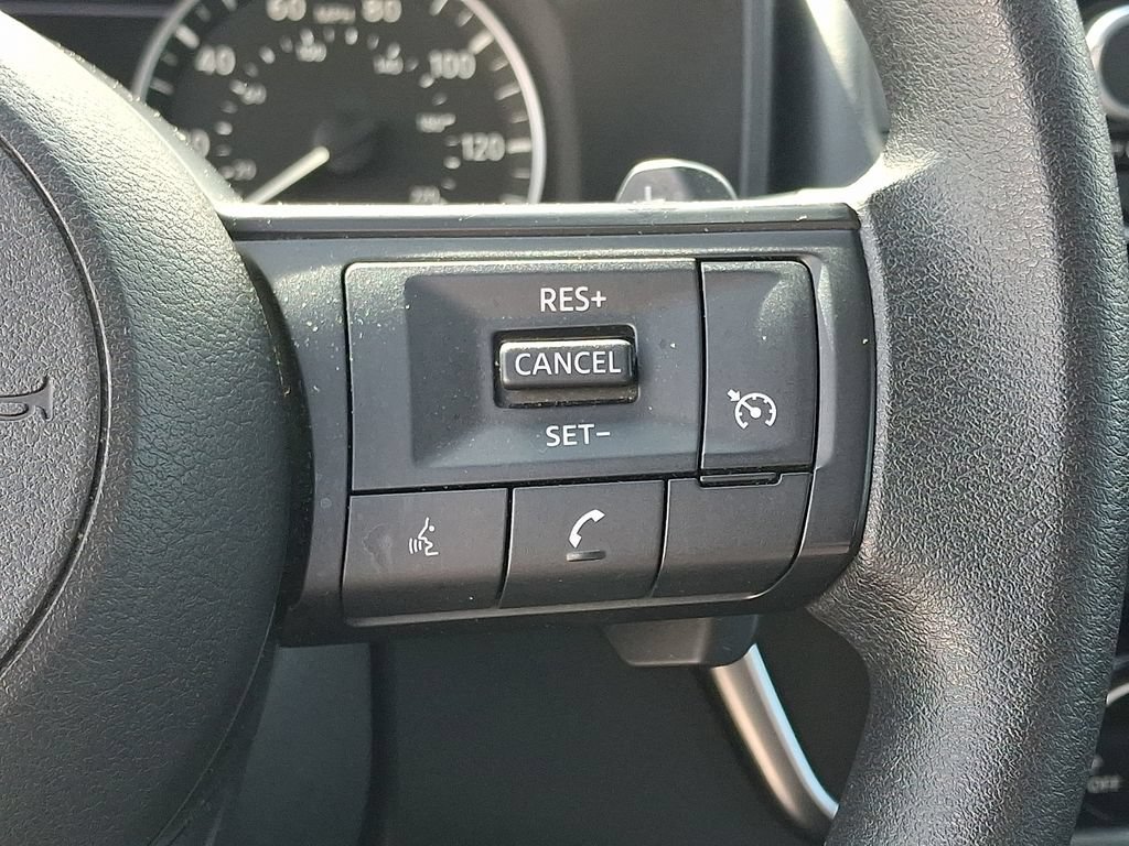 Used 2024 Nissan Rogue S AWD/4WD image 21
