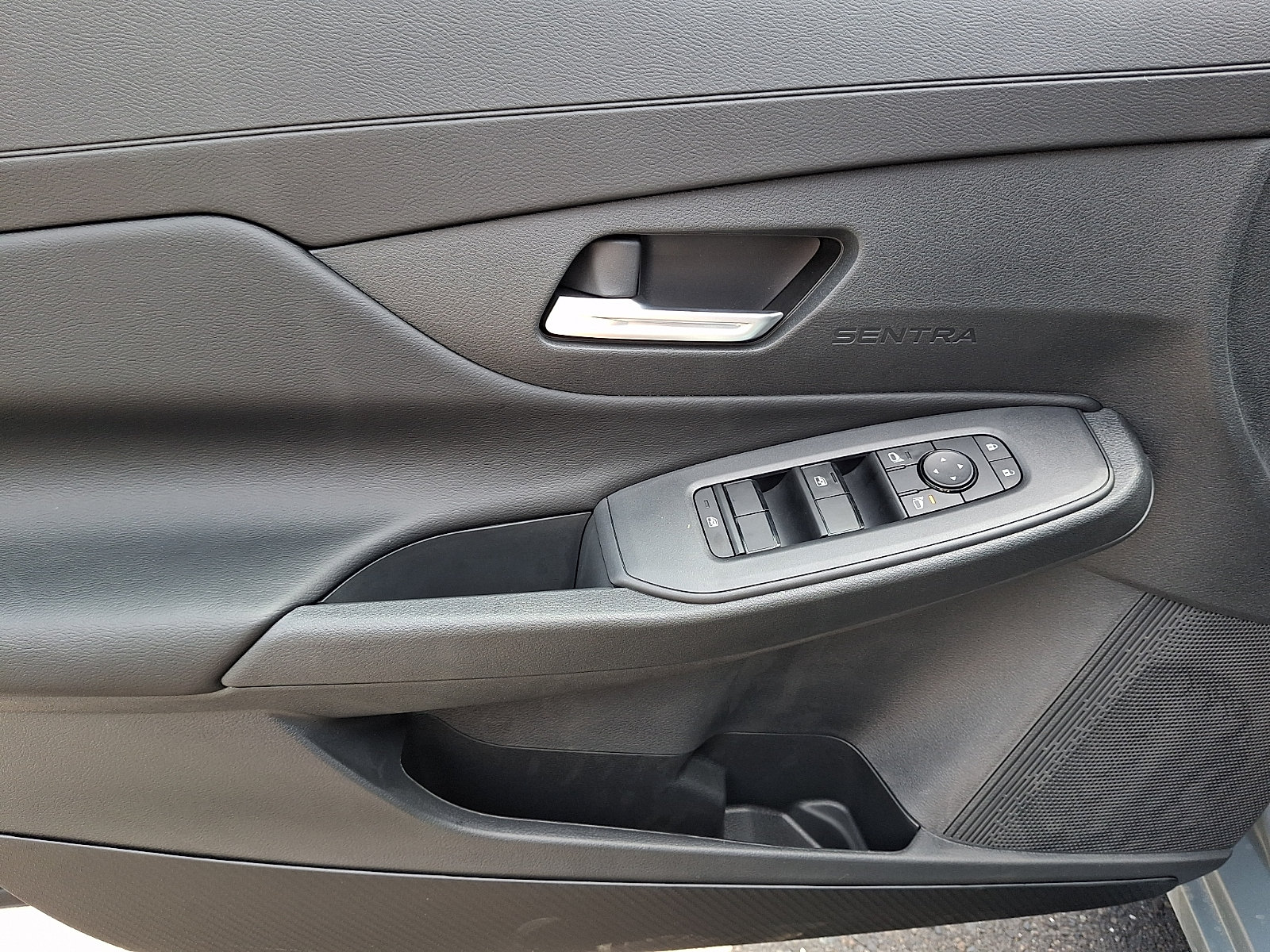 New 2027 Nissan Sentra SV w/ Floor Mat Package FWD image 9