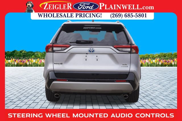 Used 2022 Toyota RAV4 XSE image 4