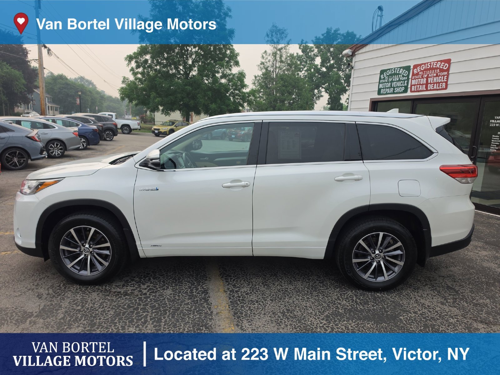 Used 2017 Toyota Highlander XLE AWD/4WD image 8