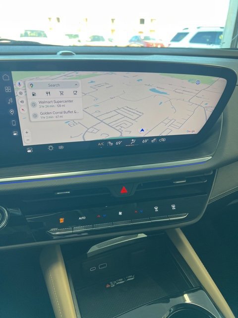 Used 2024 Buick Envision Preferred image 43