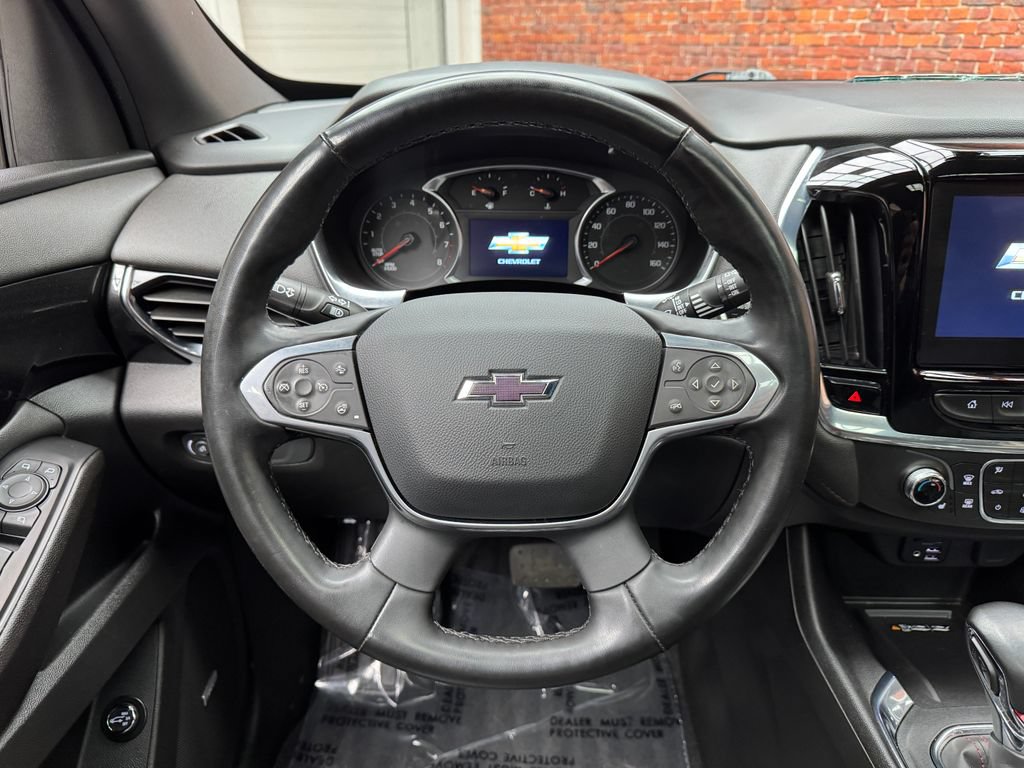 Used 2023 Chevrolet Traverse RS AWD/4WD image 14