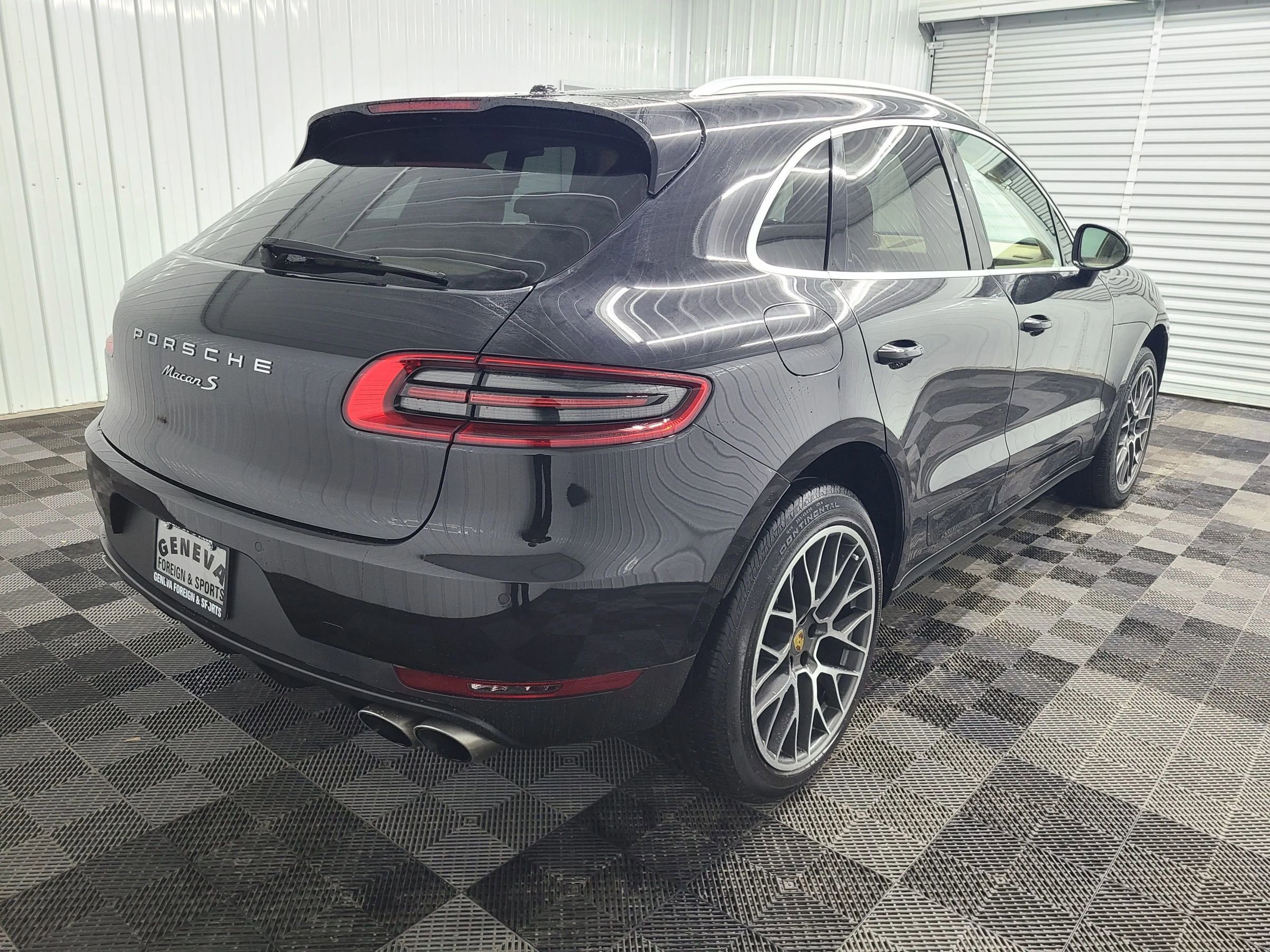 Used 2015 Porsche Macan S AWD/4WD image 11