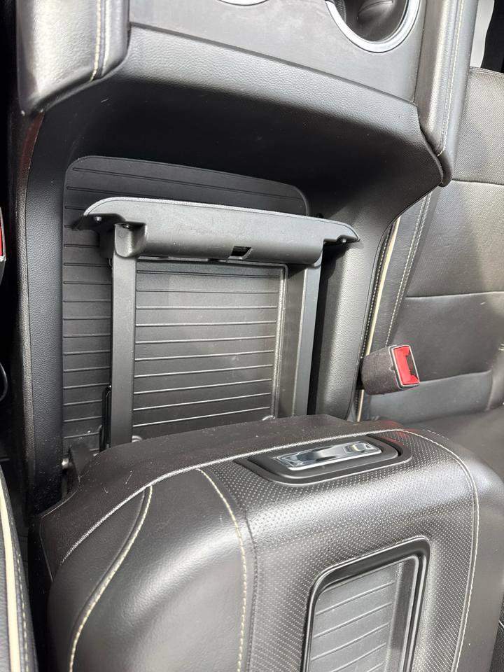 Used 2021 Chevrolet Suburban Premier w/ Premium Package image 25