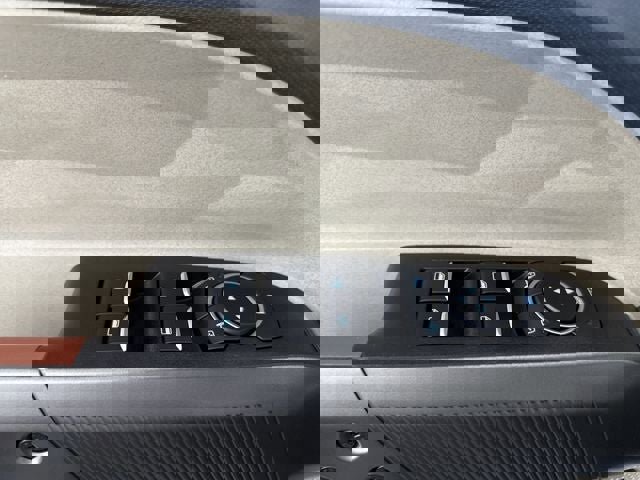 New 2025 Ford Maverick Lariat image 18