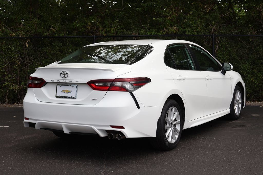 Used 2024 Toyota Camry SE FWD image 8