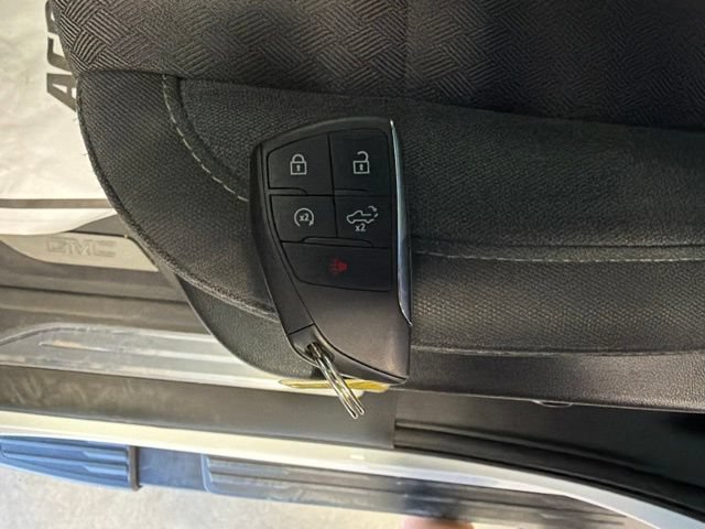 Used 2023 GMC Sierra 1500 Elevation AWD/4WD image 31