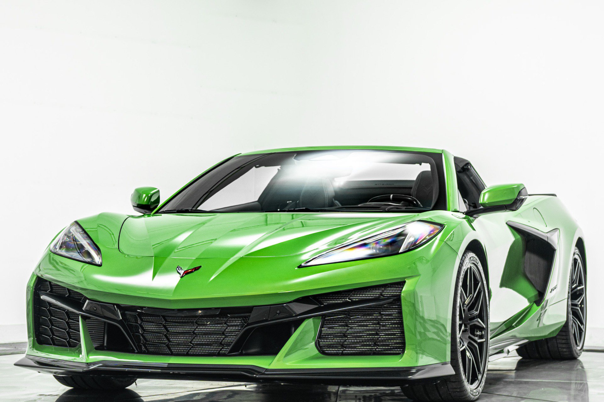 Used 2026 Chevrolet Corvette Z06 RWD image 5