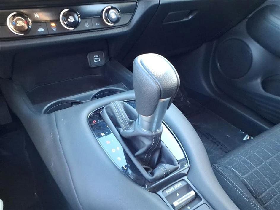 Used 2024 Honda HR-V LX image 23