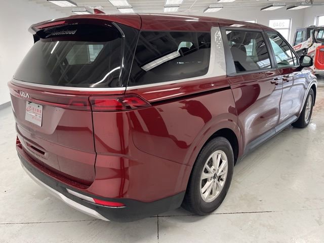 Used 2024 Kia Carnival LX image 13