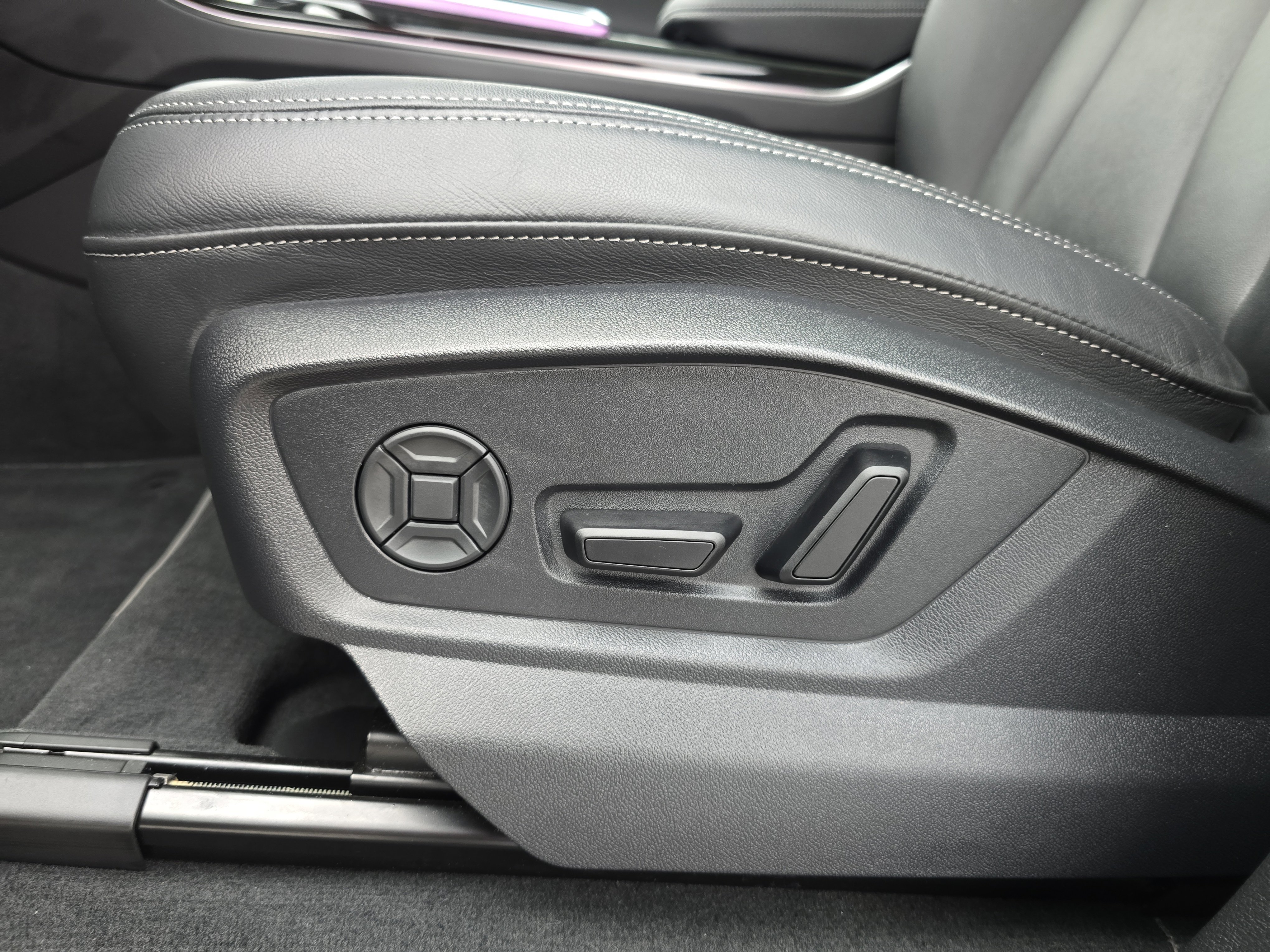 Used 2025 Audi Q7 2.0T Premium w/ Convenience Plus Package image 31