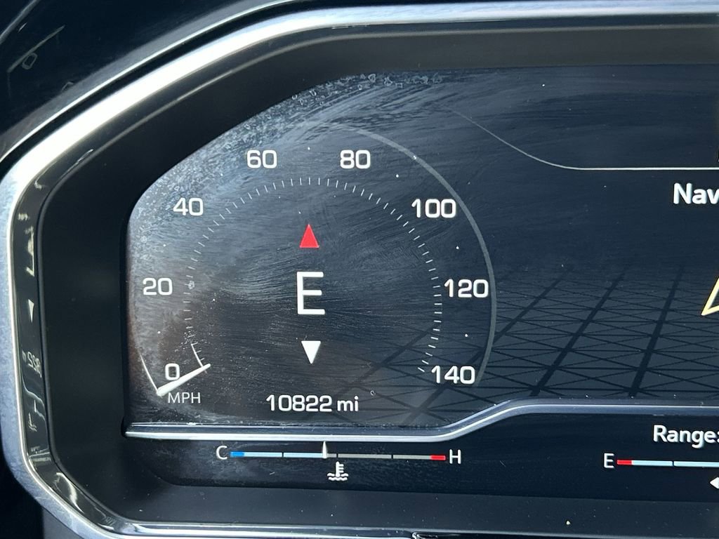 Used 2022 GMC Sierra 1500 SLE image 12