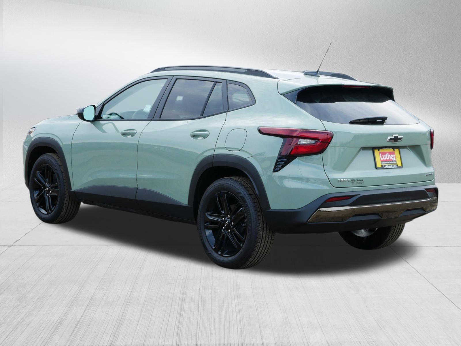 New 2026 Chevrolet Trax ACTIV w/ Sunroof Package image 3