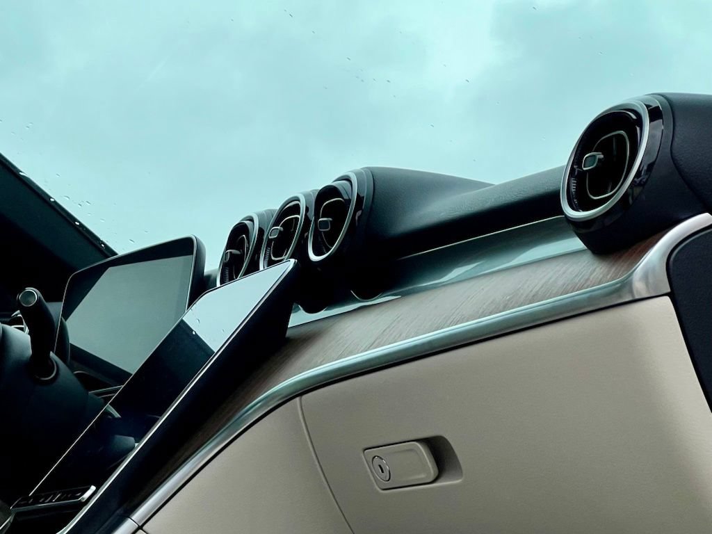 Certified 2023 Mercedes-Benz C 300 4MATIC Sedan image 16