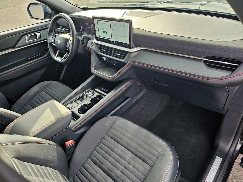 Certified 2025 Ford Explorer ST-Line image 16