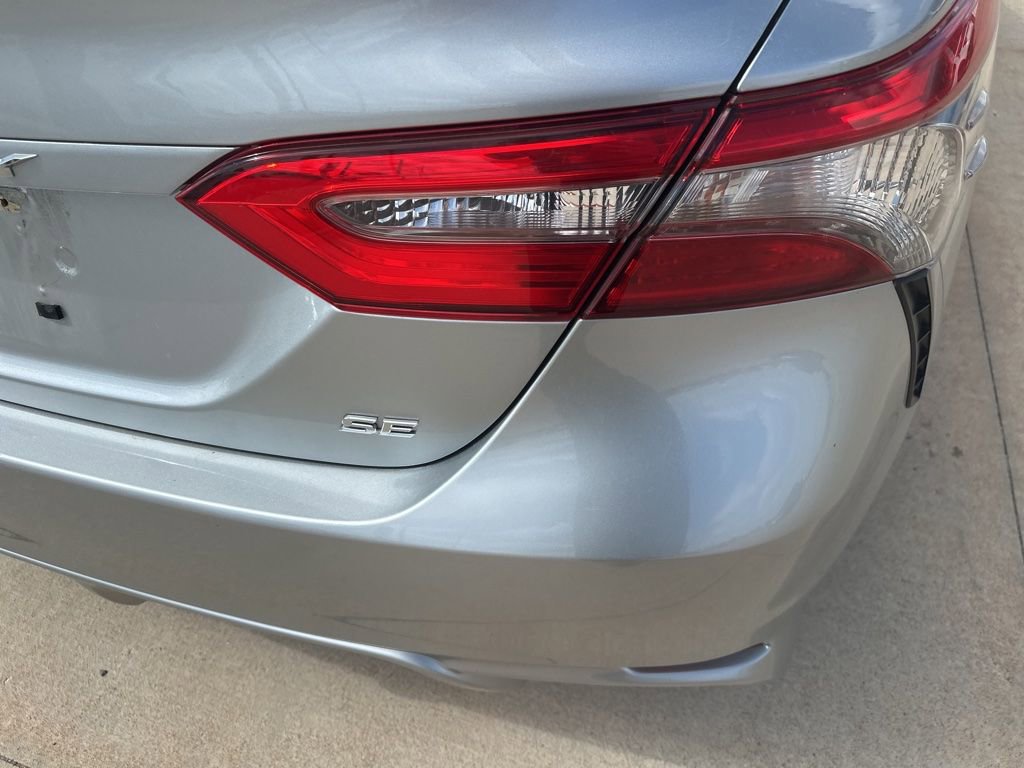 Used 2018 Toyota Camry SE FWD image 27