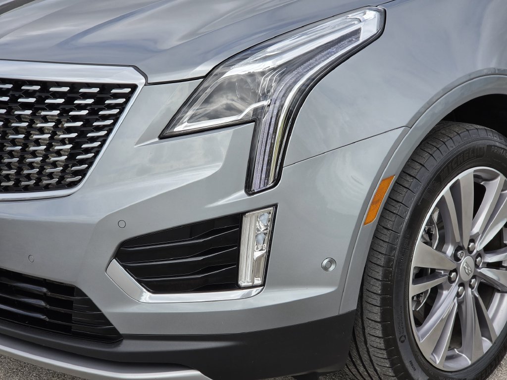 Used 2024 Cadillac XT5 Premium Luxury w/ Technology Package FWD image 8