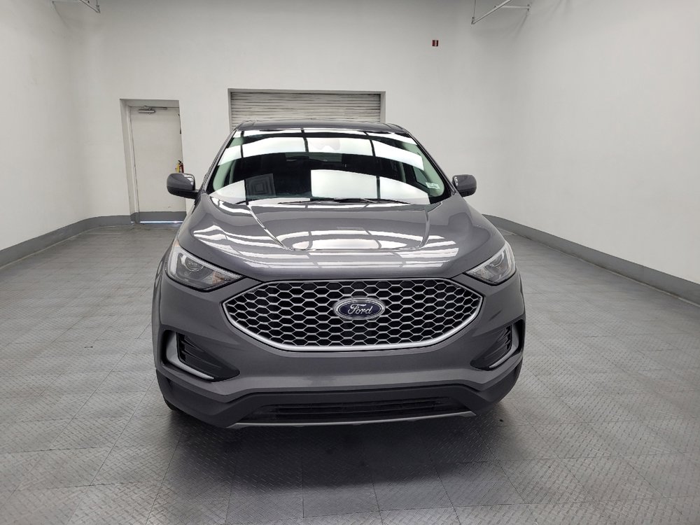 Used 2024 Ford Edge SEL image 14