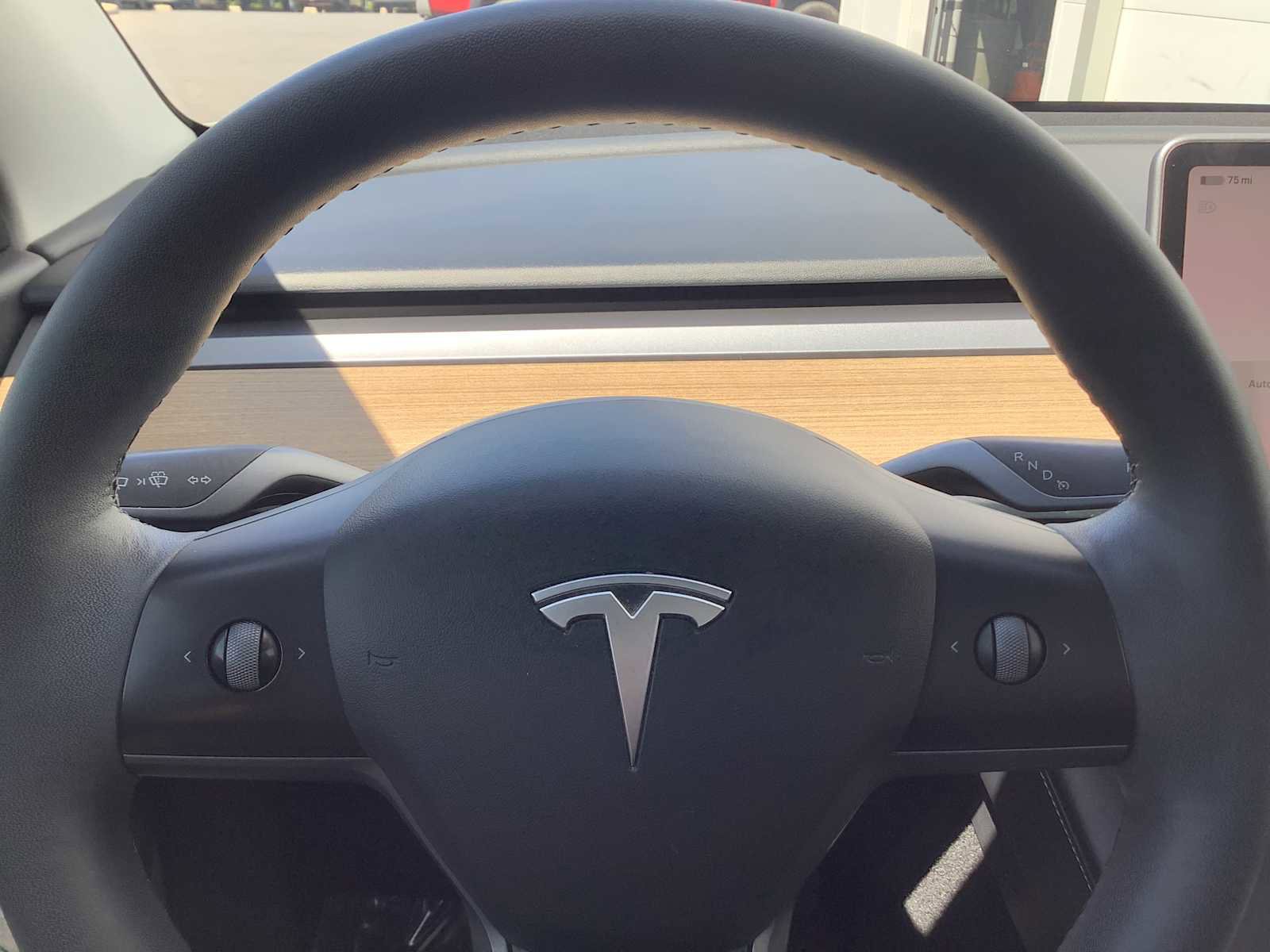 Used 2022 Tesla Model Y Long Range AWD/4WD image 16