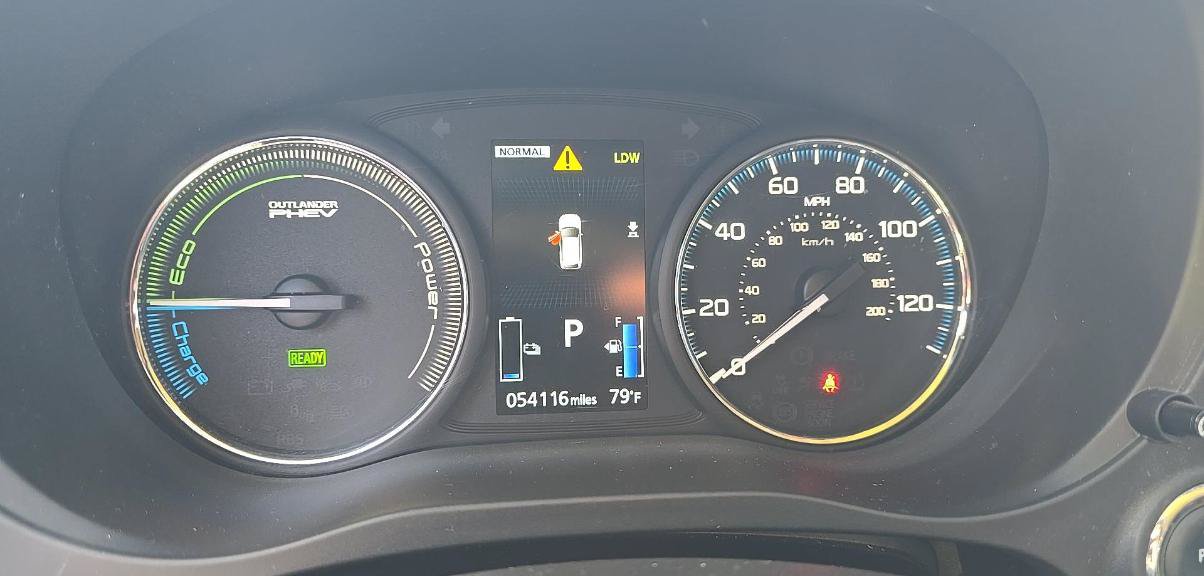 Used 2018 Mitsubishi Outlander SEL AWD/4WD image 12