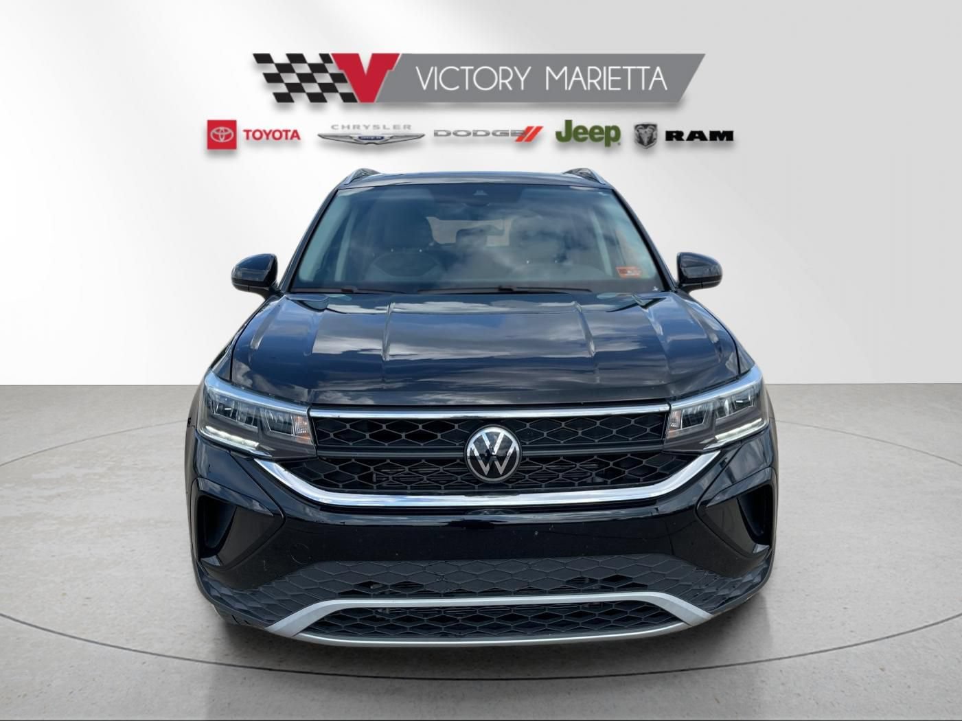 Used 2024 Volkswagen Taos SE AWD/4WD image 8