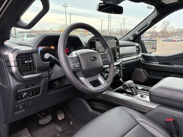 Used 2025 Ford F150 Lariat w/ Equipment Group 501A Mid image 5