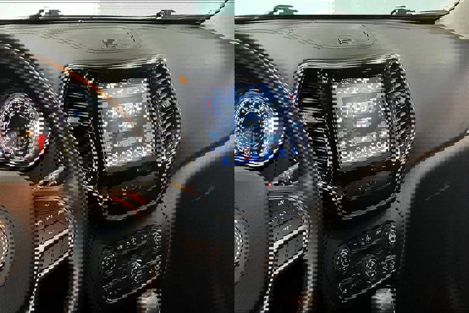 Used 2020 Jeep Cherokee Limited image 14