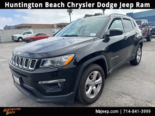 Used 2019 Jeep Compass Latitude w/ Popular Equipment Group FWD image 1