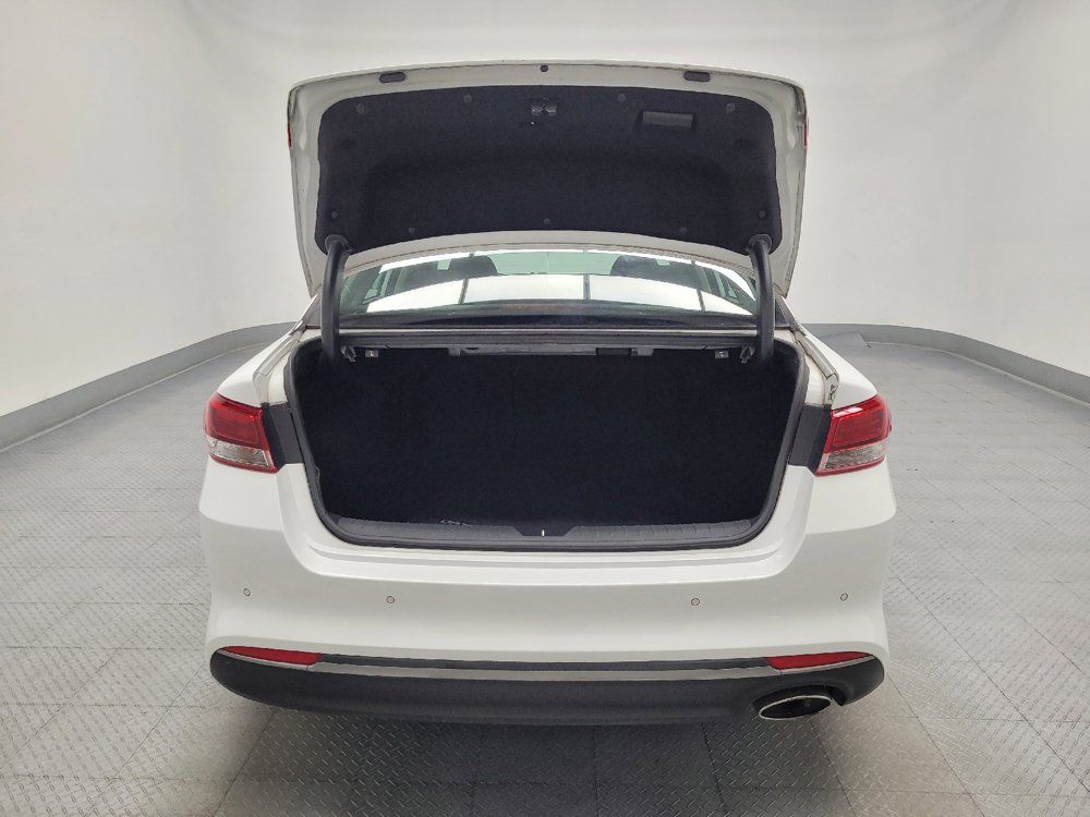 Used 2018 Kia Optima LX FWD image 29