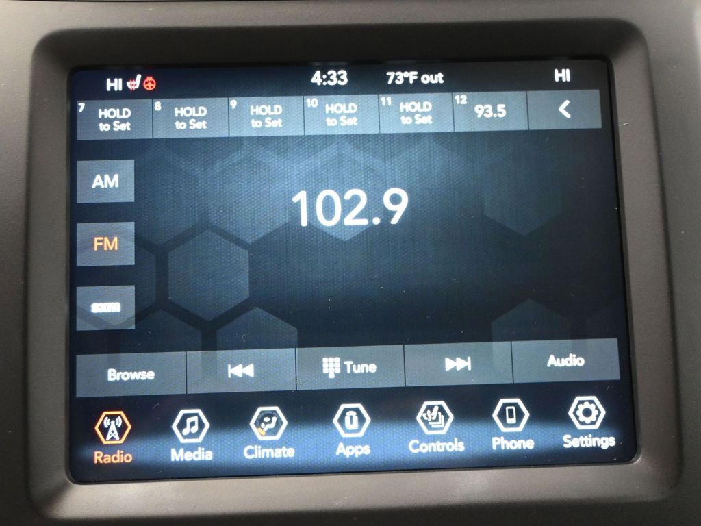 Used 2022 Jeep Cherokee Latitude Lux w/ Sun & Sound Group image 20