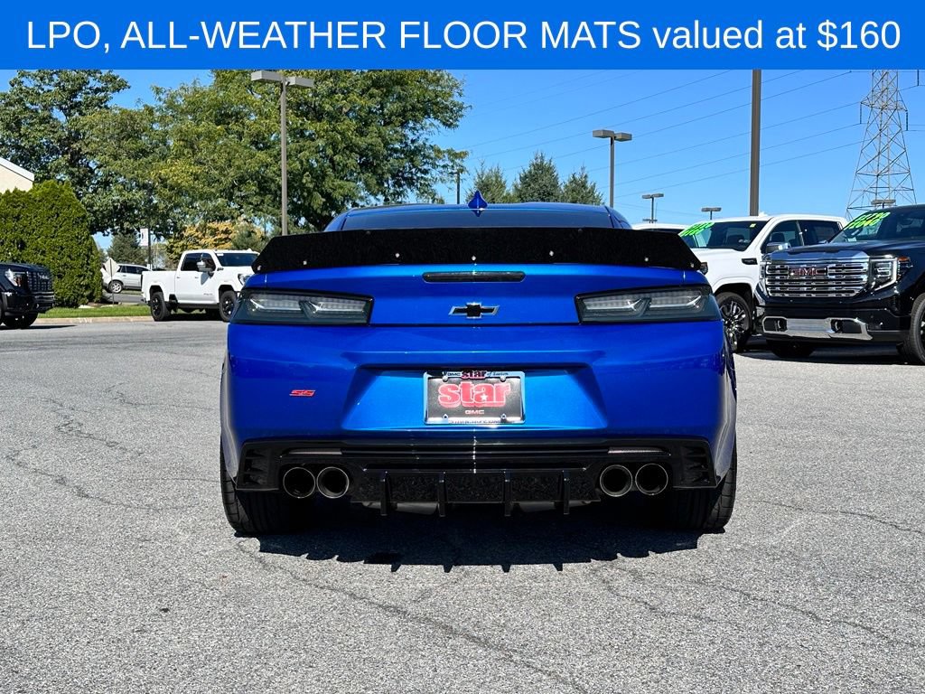 Used 2018 Chevrolet Camaro SS RWD image 8