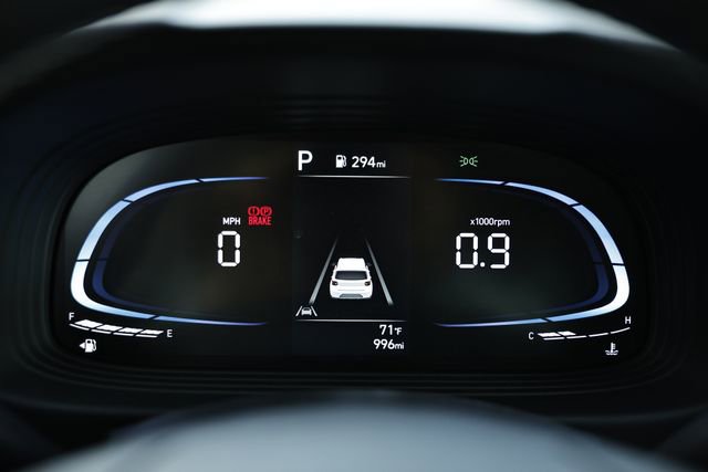 Used 2024 Hyundai Venue SEL image 31