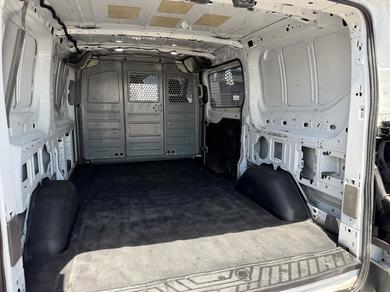 Used 2021 Ford Transit 150 Low Roof AWD image 27