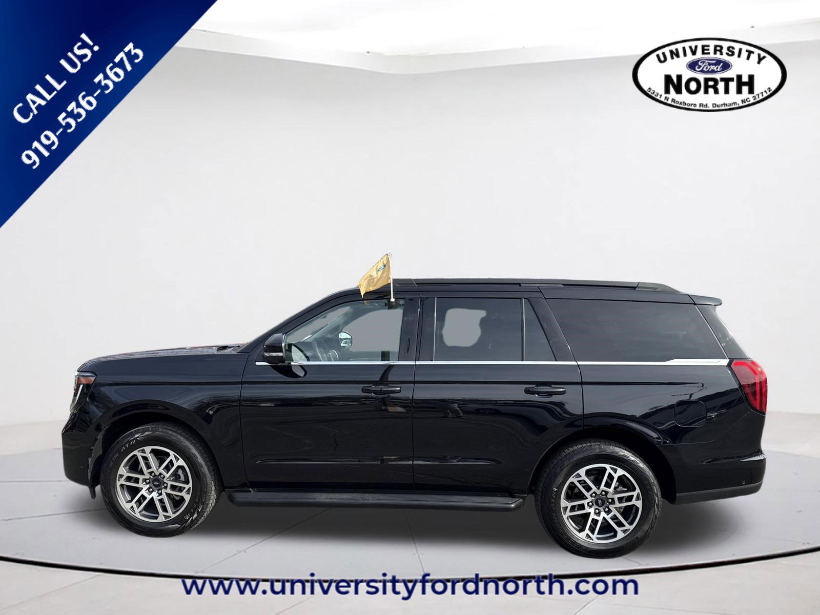 Used 2025 Ford Expedition Active image 4