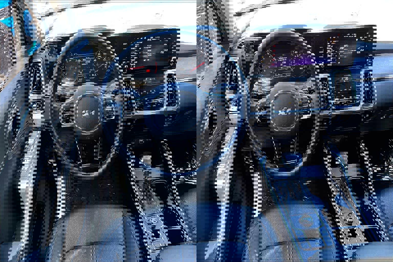 Used 2023 Kia Sorento EX w/ Panoramic Sunroof Package image 6