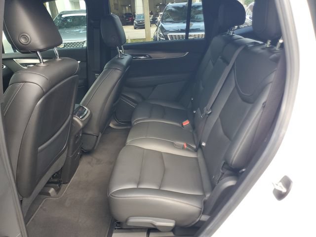 Certified 2024 Cadillac XT6 Luxury FWD image 12
