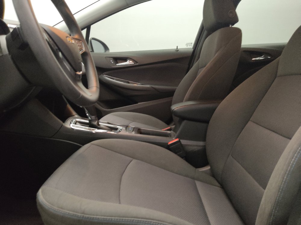 Used 2019 Chevrolet Cruze LT w/ Convenience Package FWD image 17
