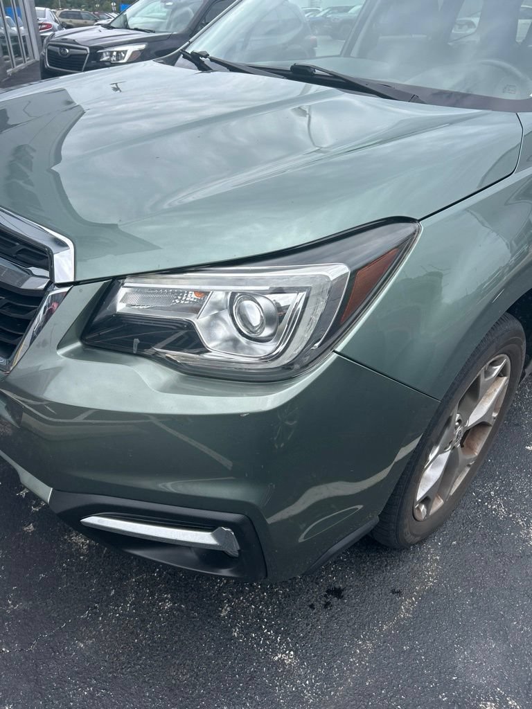 Used 2017 Subaru Forester 2.5i Touring AWD/4WD image 5