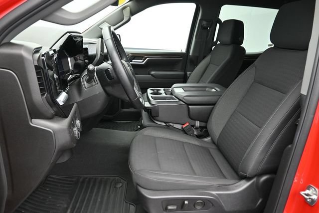 Used 2025 Chevrolet Silverado 1500 LT AWD/4WD image 22