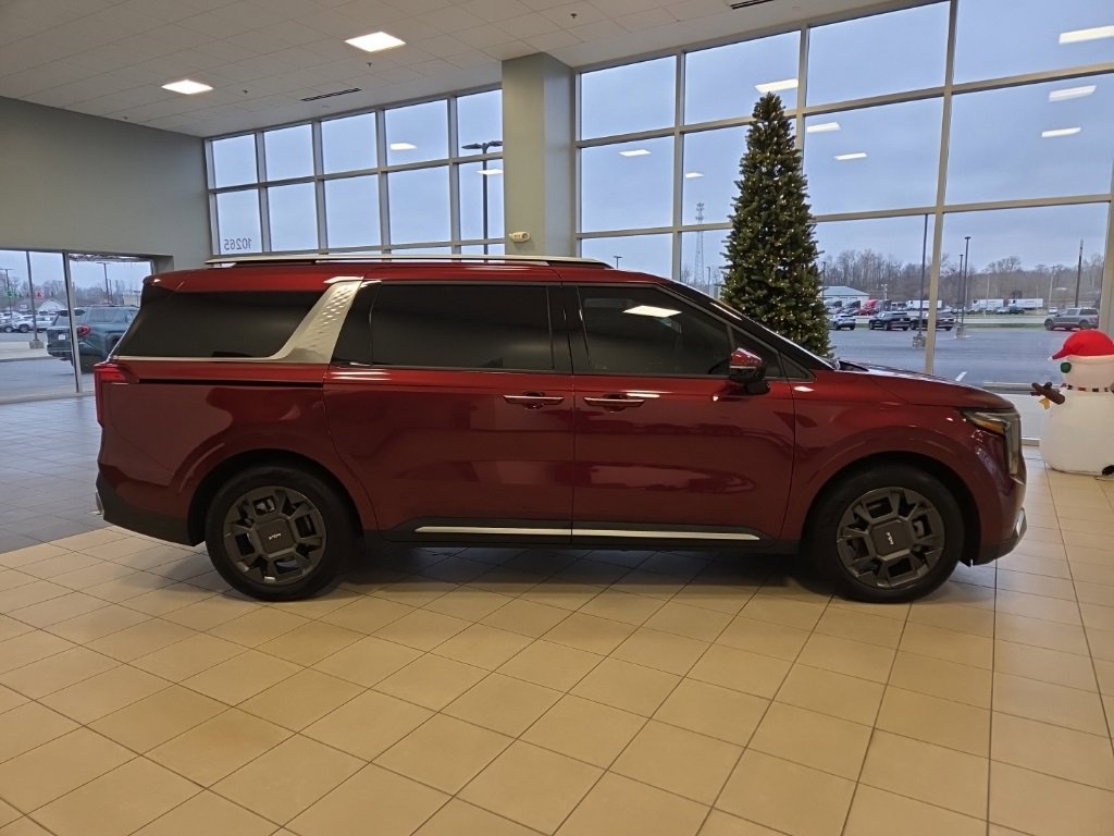Used 2025 Kia Carnival SX image 6