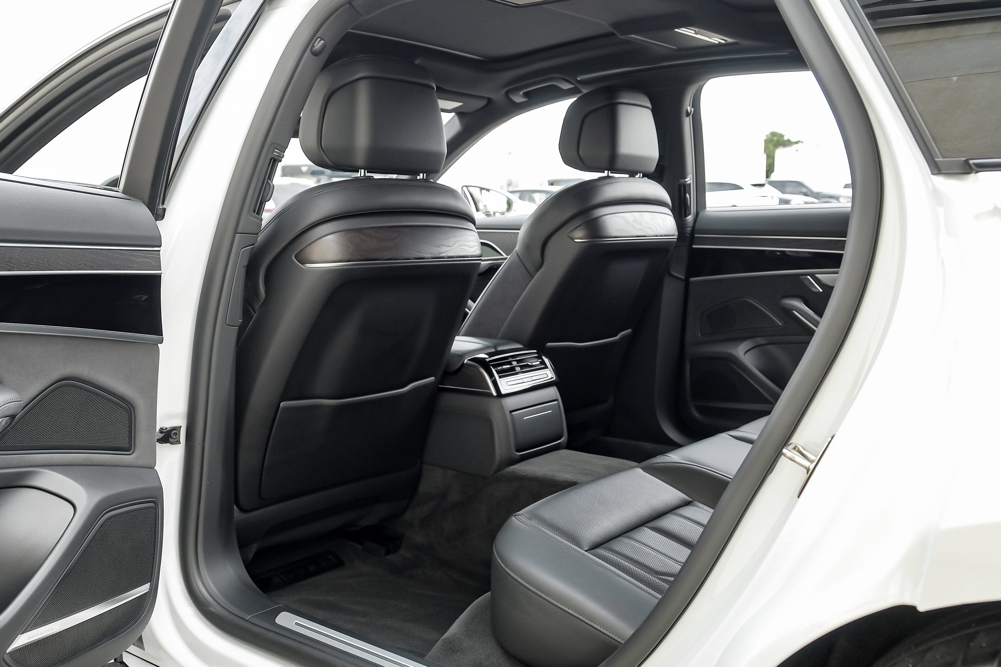 Used 2022 Audi A8 L 3.0T AWD/4WD image 49