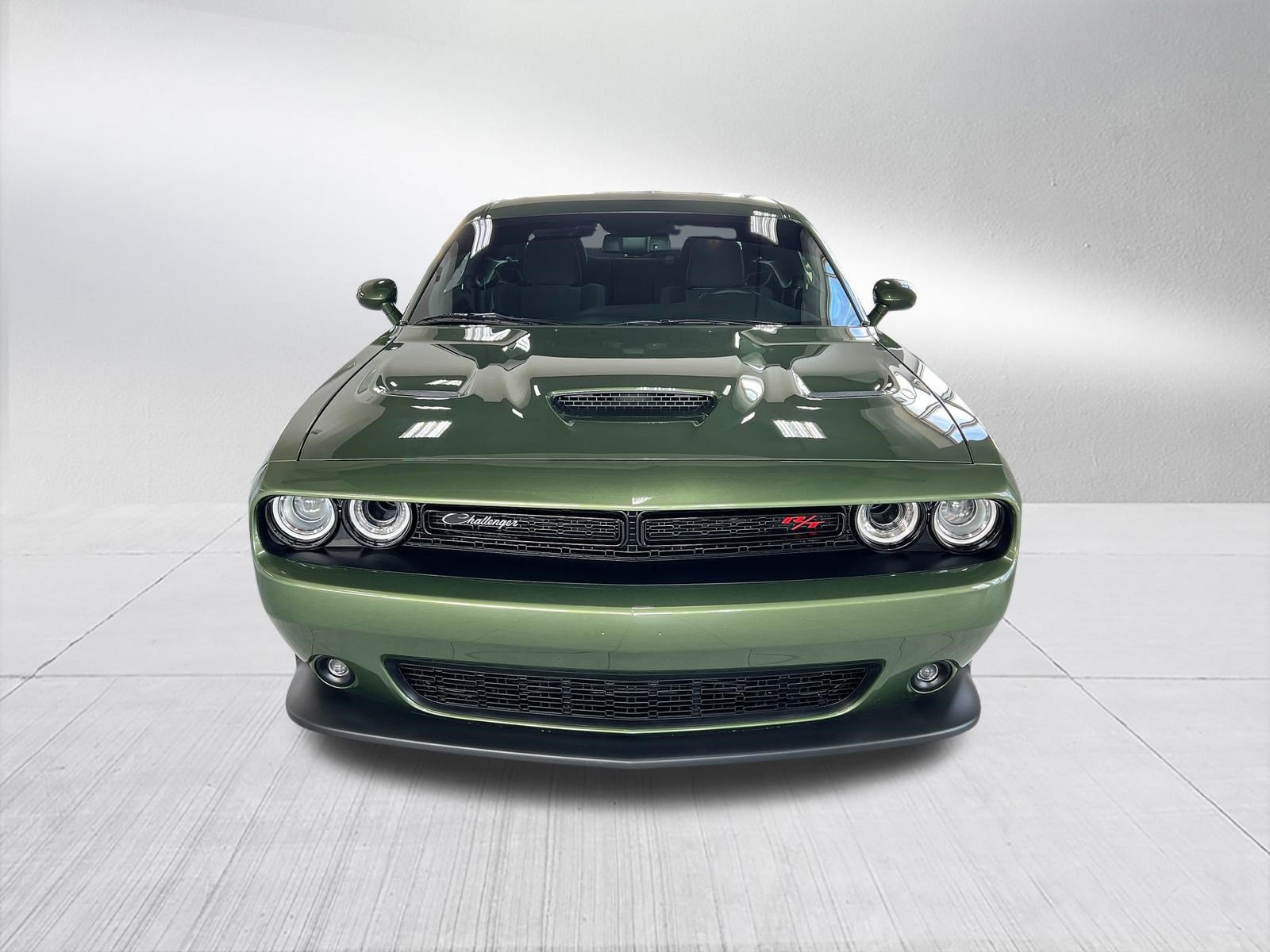 Used 2023 Dodge Challenger R/T Scat Pack w/ Scat Pack Stripe RWD image 2
