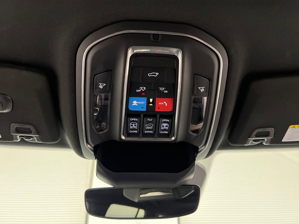 Used 2025 Jeep Grand Cherokee Summit image 63