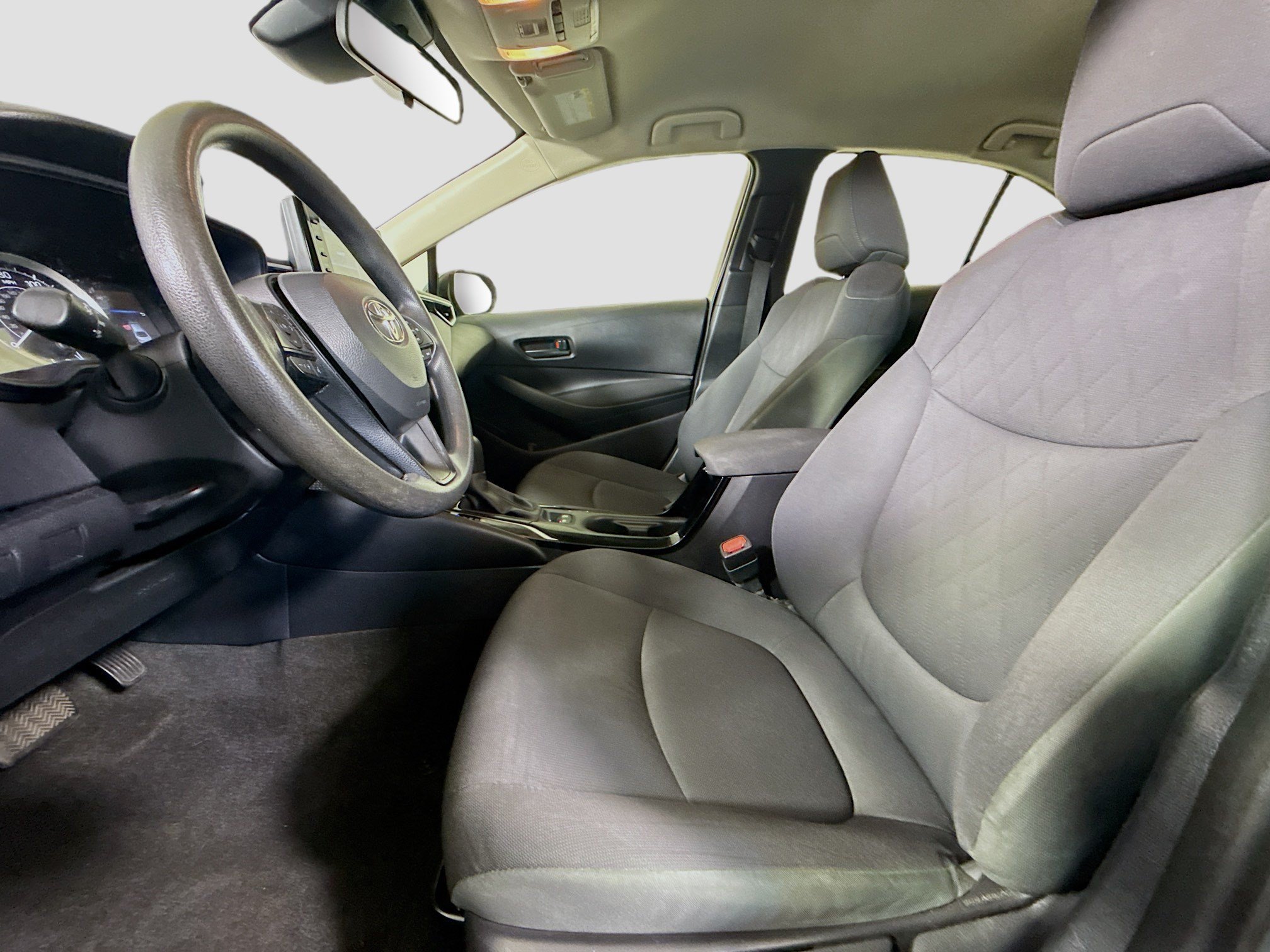 Used 2022 Toyota Corolla LE FWD image 21