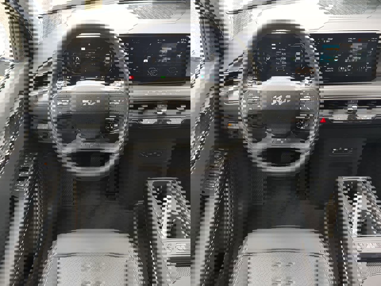 Certified 2025 Kia EV9 Wind image 13