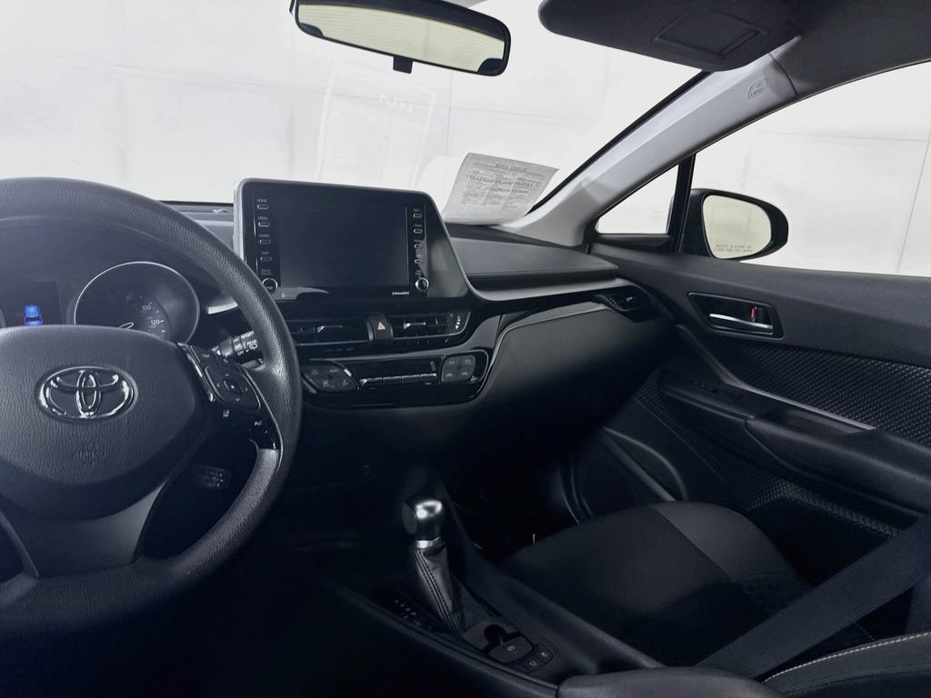 Used 2020 Toyota C-HR LE FWD image 24